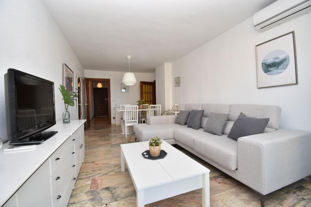 Apartamento Vistas Al Mar Y Piscina Fuengirola Esterno foto